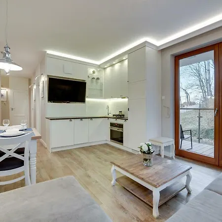 Апартаменти Aquarius - Premium Na Zamknietym, Spokojnym Osiedlu W Sopocie By Lion *